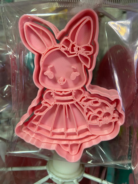 Cortador más Marcador CONEJITA VESTIDO 10CM